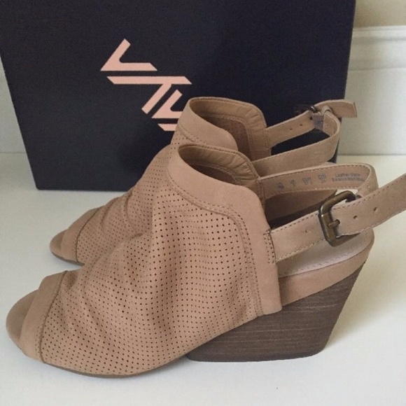 Naya Luxor Wedge - Picture 1 of 7